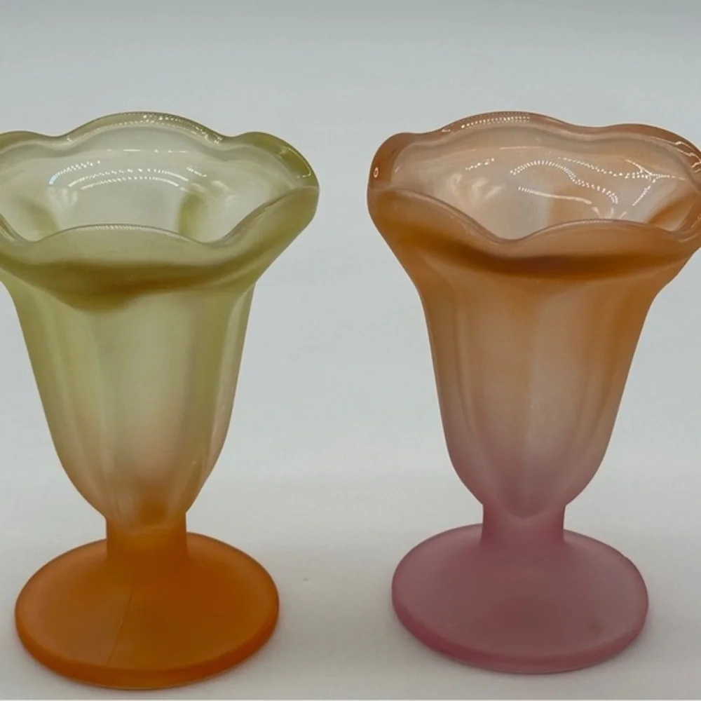 Vintage Libbey Ka-Dinks Frosted Sundae Ice Cream Parfait Footed Glasses Set of 2